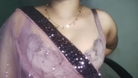 Snapshot of _dreamgirl_0 chatting on April 27, 10:46 am _dreamgirl_0 online show from April 27, 10:46 am