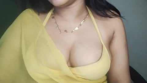 Snapshot of _dreamgirl_0 chatting on May 1, 3:00 am _dreamgirl_0 online show from May 1, 3:00 am