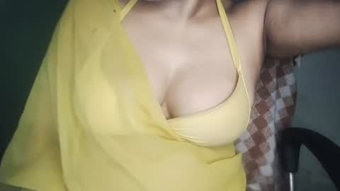 _dreamgirl_0 online show from June 10, 11:46 pm