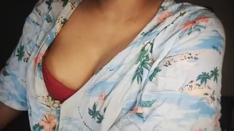 _dreamgirl_0 online show from June 22, 11:57 pm