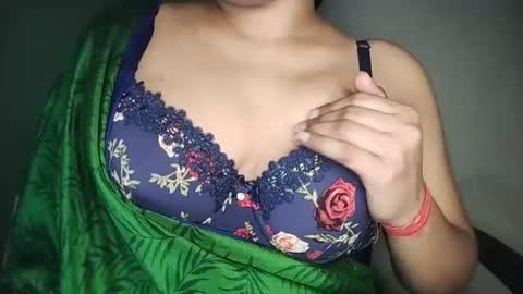 _dreamgirl_0 online show from June 24, 5:50 am