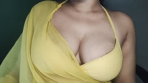 _dreamgirl_0 online show from June 25, 10:09 am