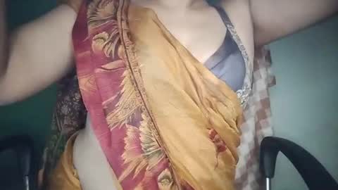_dreamgirl_0 online show from July 14, 2:05 am