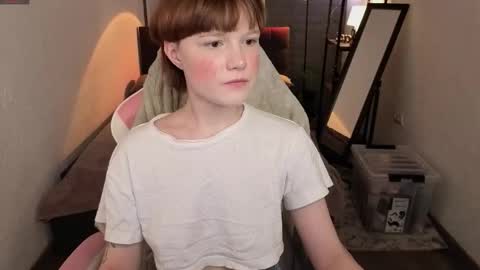 Luna    online show from March 10, 1:27 pm