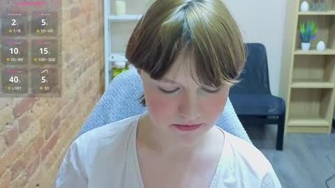 Luna    online show from April 17, 3:48 pm