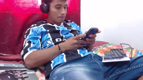 _duvan_123 online show from December 18, 6:47 pm