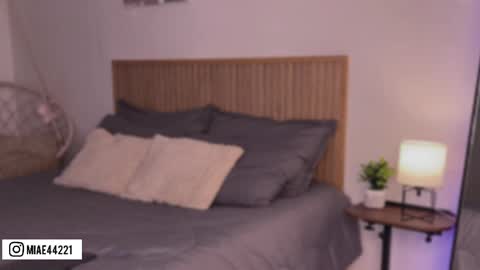 Snapshot of _e_m_m_a_1 chatting on May 14, 12:45 pm Emma and Tonny online show from May 14, 12:45 pm