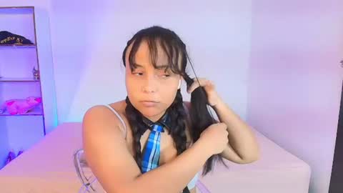 Snapshot of _eilish chatting on June 12, 8:52 pm _eilish online show from June 12, 8:52 pm