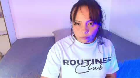 Snapshot of _eilish chatting on July 22, 10:12 pm _eilish online show from July 22, 10:12 pm