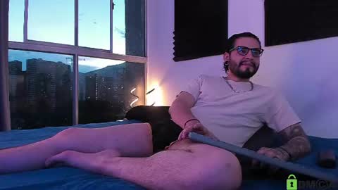 Snapshot of _elon_coxx_ chatting on June 14, 11:29 pm - online show from June 14, 11:29 pm