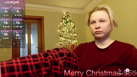 Snapshot of _elven_dreams__ chatting on December 22, 9:53 pm chloue and Gretta online show from December 22, 9:53 pm