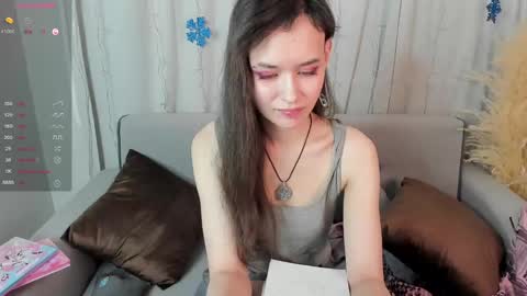 _emily__strike_ online show from December 24, 1:06 pm