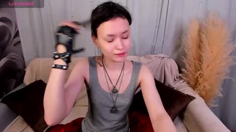 _emily__strike_ online show from January 26, 9:40 am