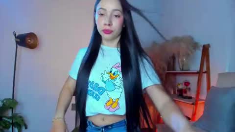 Snapshot of _emma_m chatting on July 28, 9:25 pm emma morryson online show from July 28, 9:25 pm