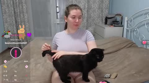 Snapshot of _enni__ chatting on January 11, 2:44 pm Sam online show from January 11, 2:44 pm