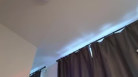 Eva online show from May 21, 1:07 pm