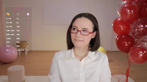 Essie  online show from September 22, 6:21 pm