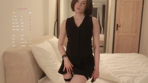 Essie  online show from April 18, 6:12 pm