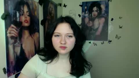 Alice online show from December 22, 7:33 pm