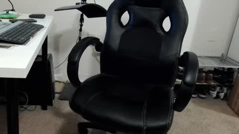 Snapshot of _full_sender chatting on February 18, 2:05 am Full Sender online show from February 18, 2:05 am