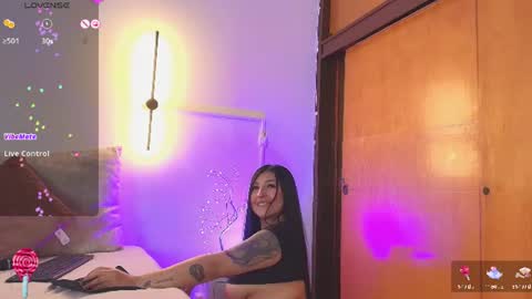 Snapshot of _gaby1 chatting on June 18, 9:19 pm Juliana Gaby Kloe online show from June 18, 9:19 pm