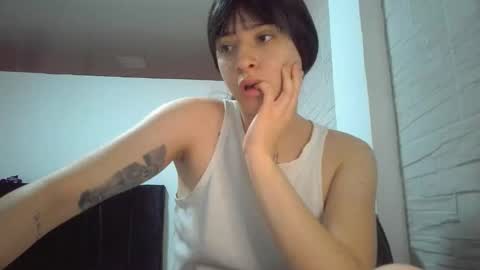 Mia-foster online show from December 20, 4:47 pm