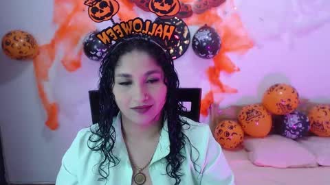 Snapshot of _gia_dior chatting on October 10, 12:53 am Gia Independent model online show from October 10, 12:53 am