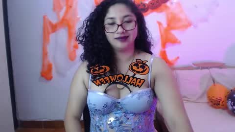 Snapshot of _gia_dior chatting on October 15, 10:59 am Gia Independent model online show from October 15, 10:59 am