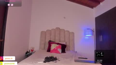 G I O V A online show from November 20, 7:46 pm