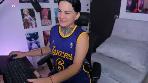 Snapshot of _gleep chatting on November 17, 1:44 am LEEP online show from November 17, 1:44 am