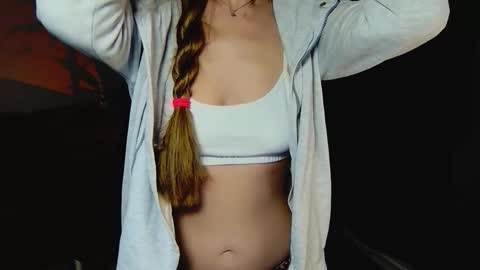 _goldilocks__ online show from September 28, 6:46 pm