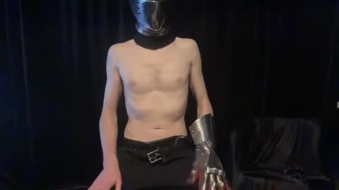 Snapshot of _goodknight chatting on February 19, 8:22 am GOODKNIGHT online show from February 19, 8:22 am