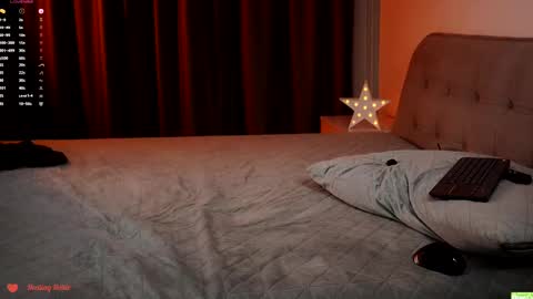 Snapshot of _healing_hottie_ chatting on February 23, 11:14 pm Veronica online show from February 23, 11:14 pm