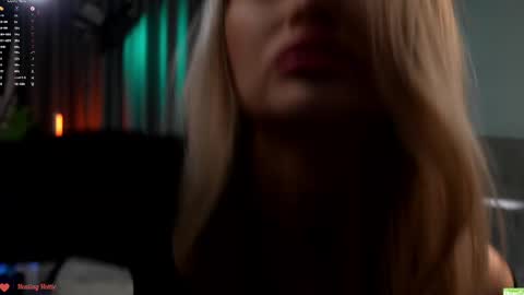Snapshot of _healing_hottie_ chatting on May 25, 6:14 pm Veronica online show from May 25, 6:14 pm