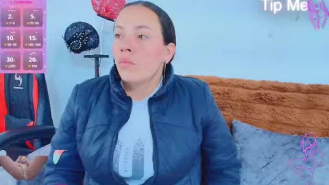 Snapshot of _honey1_ chatting on November 20, 11:54 am Honey online show from November 20, 11:54 am