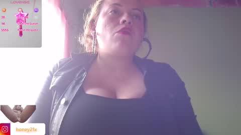 Snapshot of _honey1_ chatting on February 15, 9:00 pm Honey online show from February 15, 9:00 pm