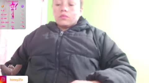 Snapshot of _honey1_ chatting on February 16, 10:22 am Honey online show from February 16, 10:22 am