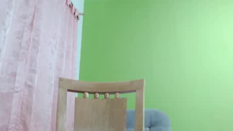 Snapshot of _honey1_ chatting on March 13, 10:44 am Honey online show from March 13, 10:44 am