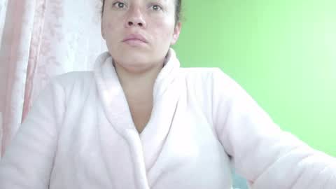 Snapshot of _honey1_ chatting on March 30, 10:38 am Honey online show from March 30, 10:38 am