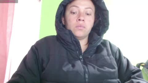 Snapshot of _honey1_ chatting on April 14, 10:21 am Honey online show from April 14, 10:21 am