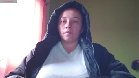 Snapshot of _honey1_ chatting on April 15, 9:26 pm Honey online show from April 15, 9:26 pm