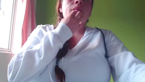 Snapshot of _honey1_ chatting on May 29, 2:04 pm Honey online show from May 29, 2:04 pm