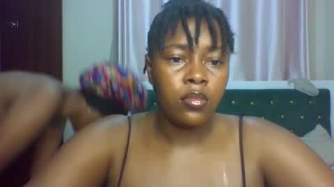 _honey_bloom online show from February 22, 8:02 am