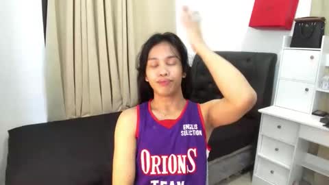 yanie online show from March 5, 2:07 am