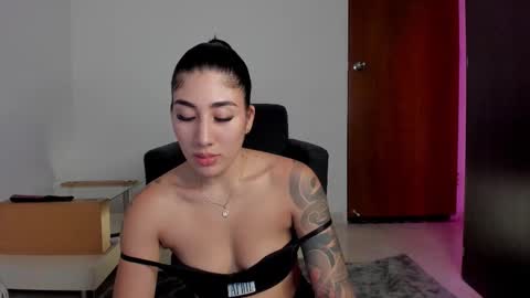 Isabella online show from February 14, 5:48 am