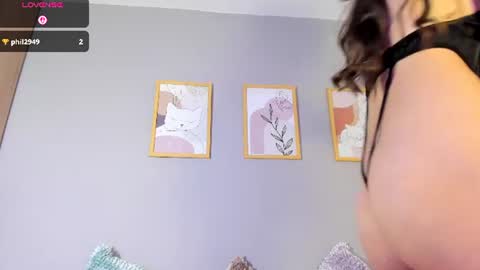 Snapshot of _ivanna_volk chatting on July 5, 5:36 am Ivanna online show from July 5, 5:36 am