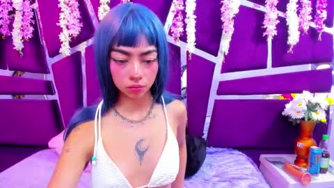 Snapshot of _ivy_luna chatting on December 14, 2:17 am Ivy Luna online show from December 14, 2:17 am