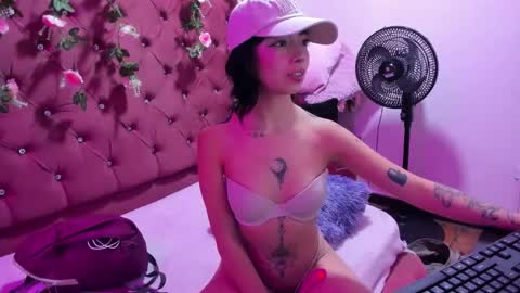 Snapshot of _ivy_luna chatting on April 23, 7:16 pm Ivy Luna online show from April 23, 7:16 pm