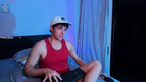 J A C O B online show from December 2, 12:16 am