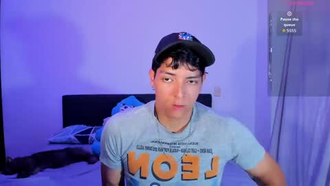 Snapshot of _jacobmiller__ chatting on May 7, 10:37 pm J A C O B online show from May 7, 10:37 pm